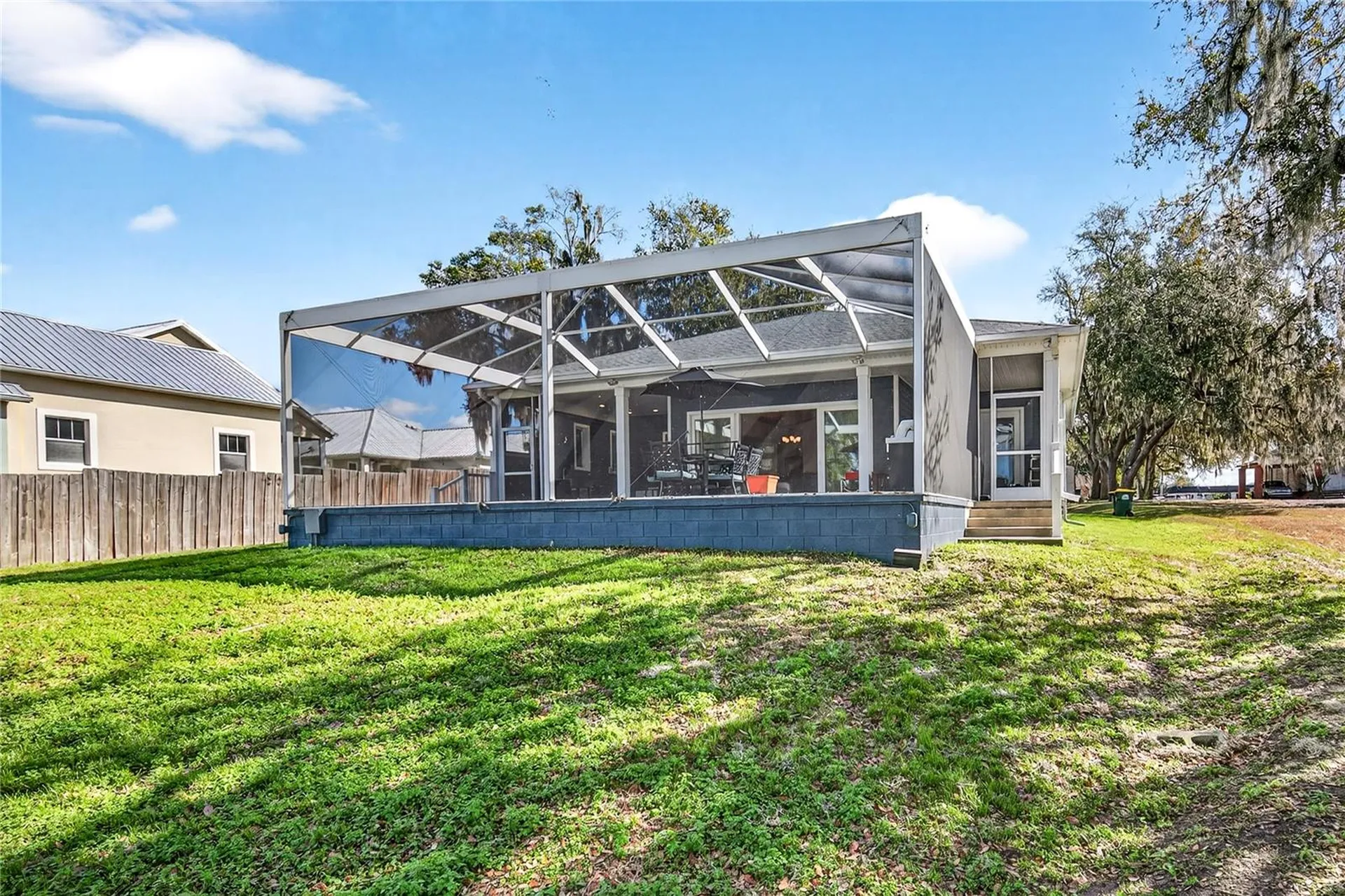 264 S Central Avenue Umatilla FL 32784