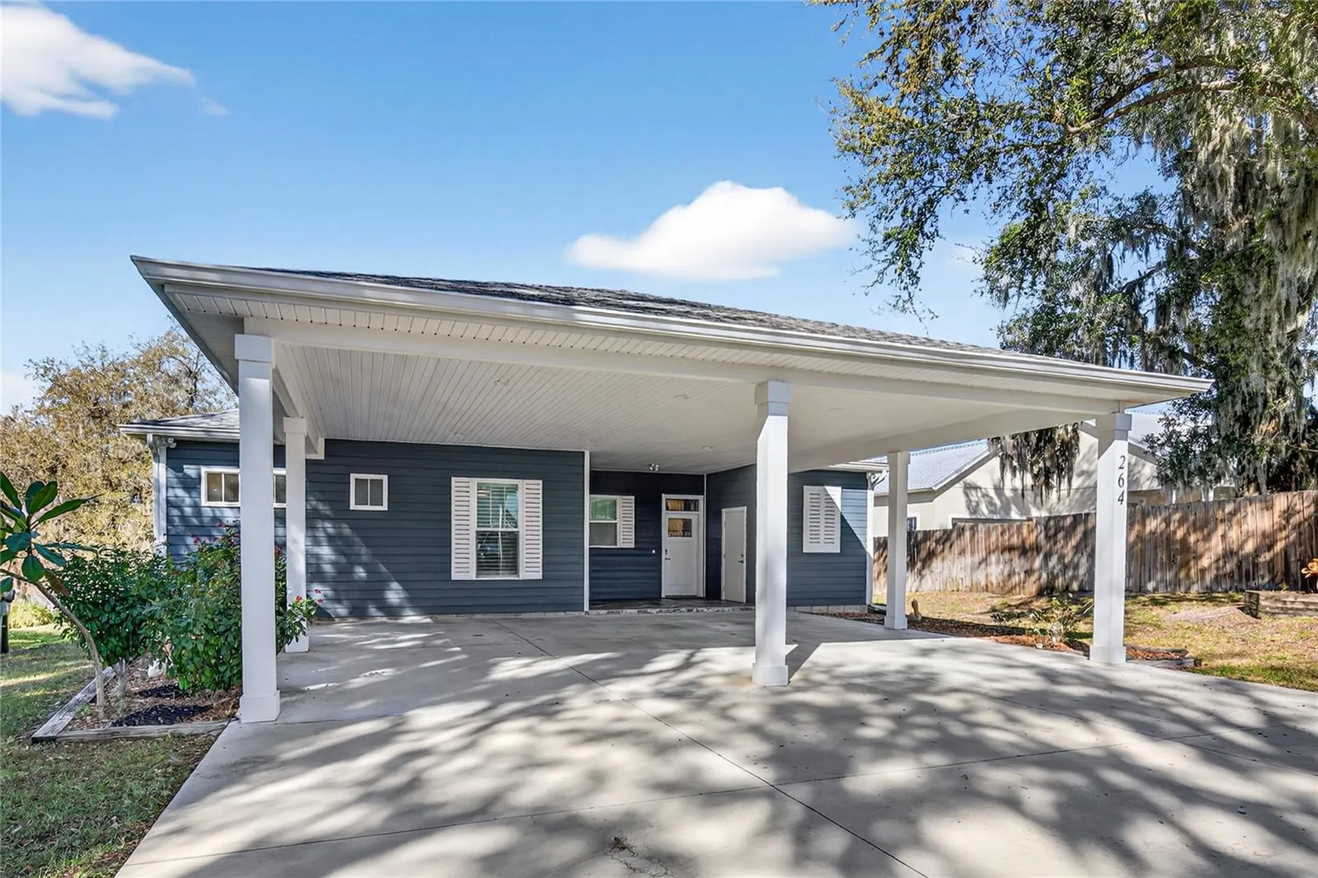 264 S Central Avenue Umatilla FL 32784