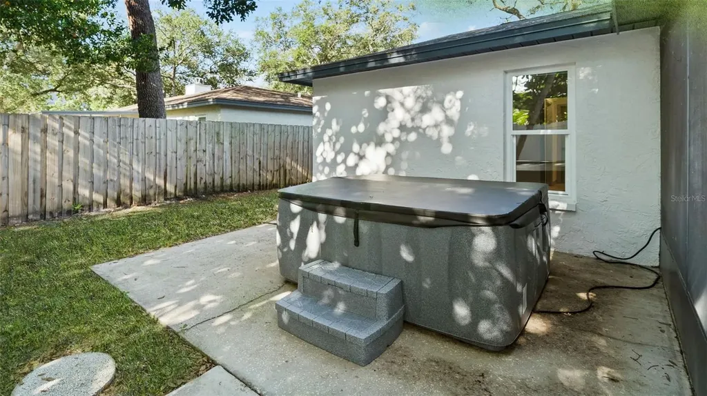 11123 117th Way Seminole FL 33778