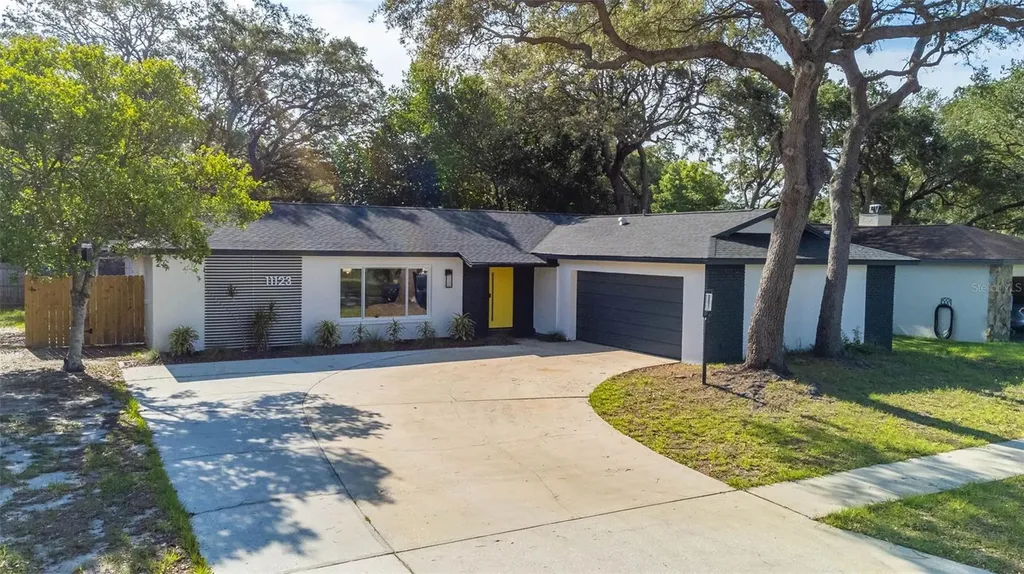 11123 117th Way Seminole FL 33778