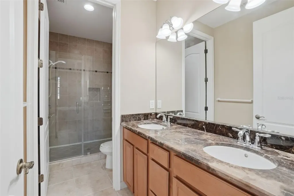 8076 Prestbury Drive Orlando FL 32832