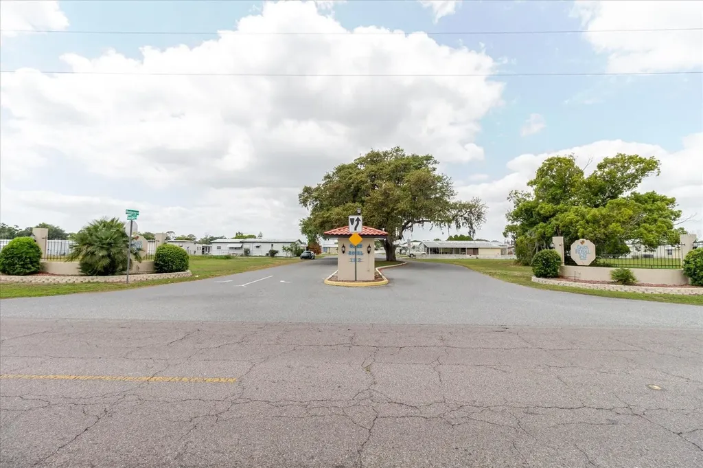 5407 Dean Dairy Road Zephyrhills FL 33541