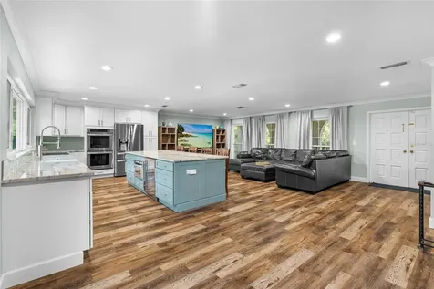 13355 Park Boulevard Seminole FL 33776
