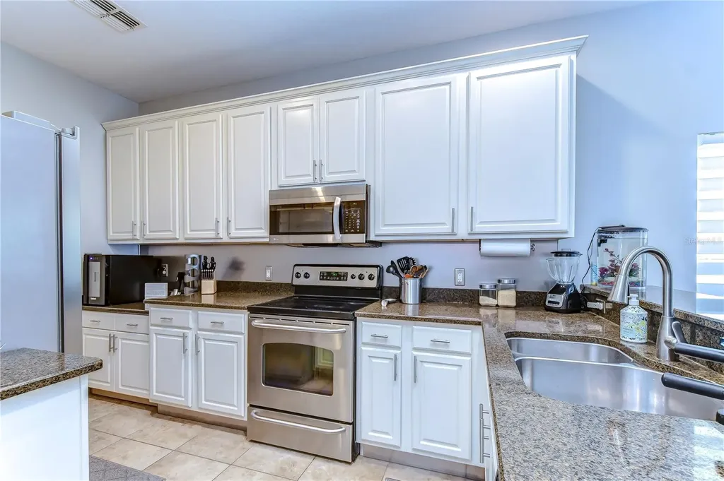 8507 Sandpiper Ridge Avenue Tampa FL 33647
