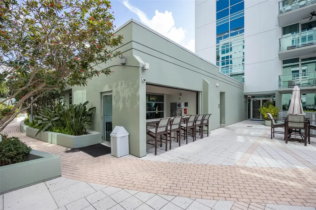111 N 12th Street Tampa FL 33602