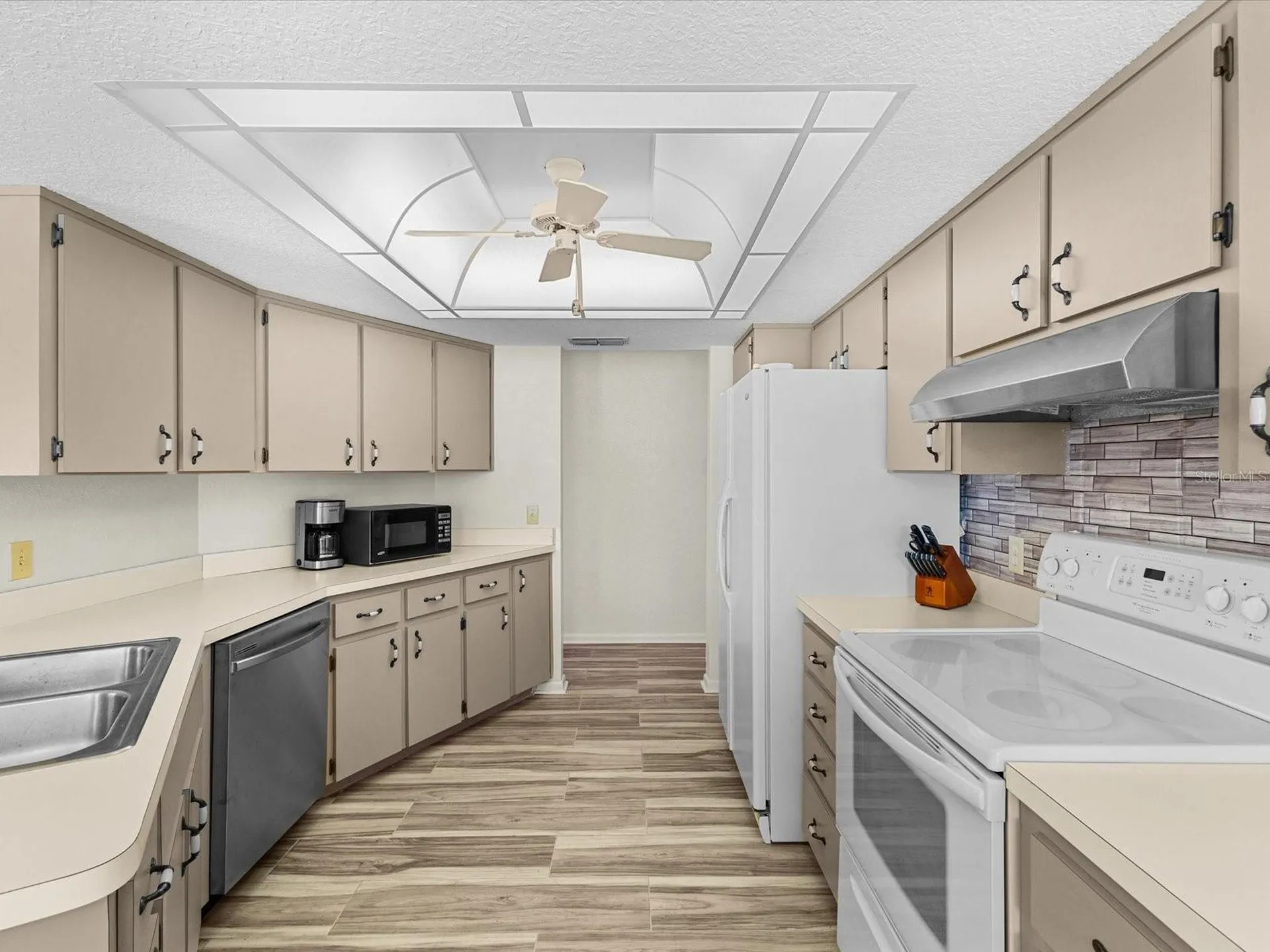8052 Spring Hill Drive Spring Hill FL 34606