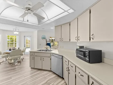 8052 Spring Hill Drive Spring Hill FL 34606