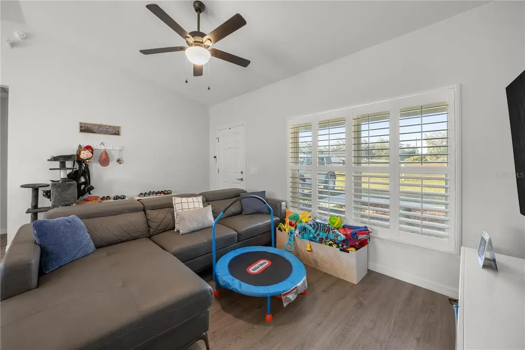 13196 SW 106th Street Dunnellon FL 34432