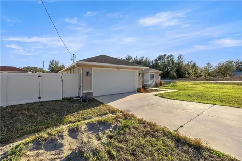 13196 SW 106th Street Dunnellon FL 34432