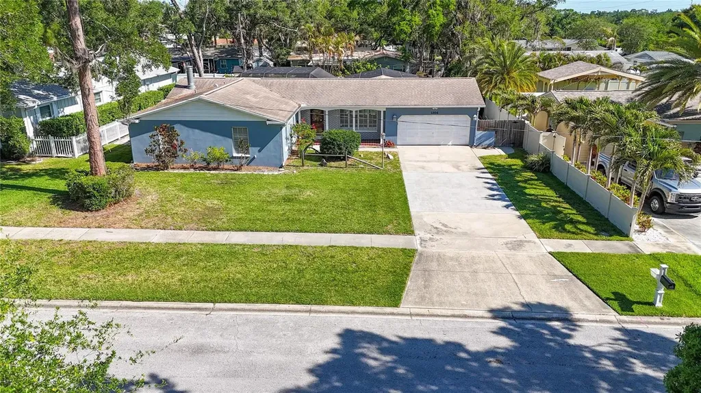 1894 Oakdale Lane N Clearwater FL 33764