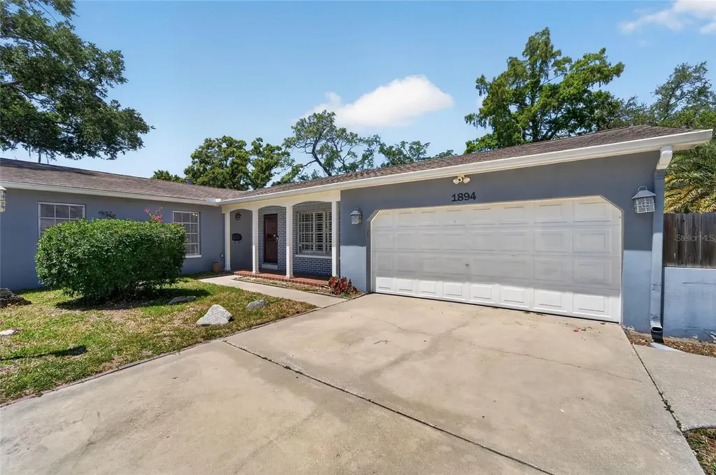 1894 Oakdale Lane N Clearwater FL 33764