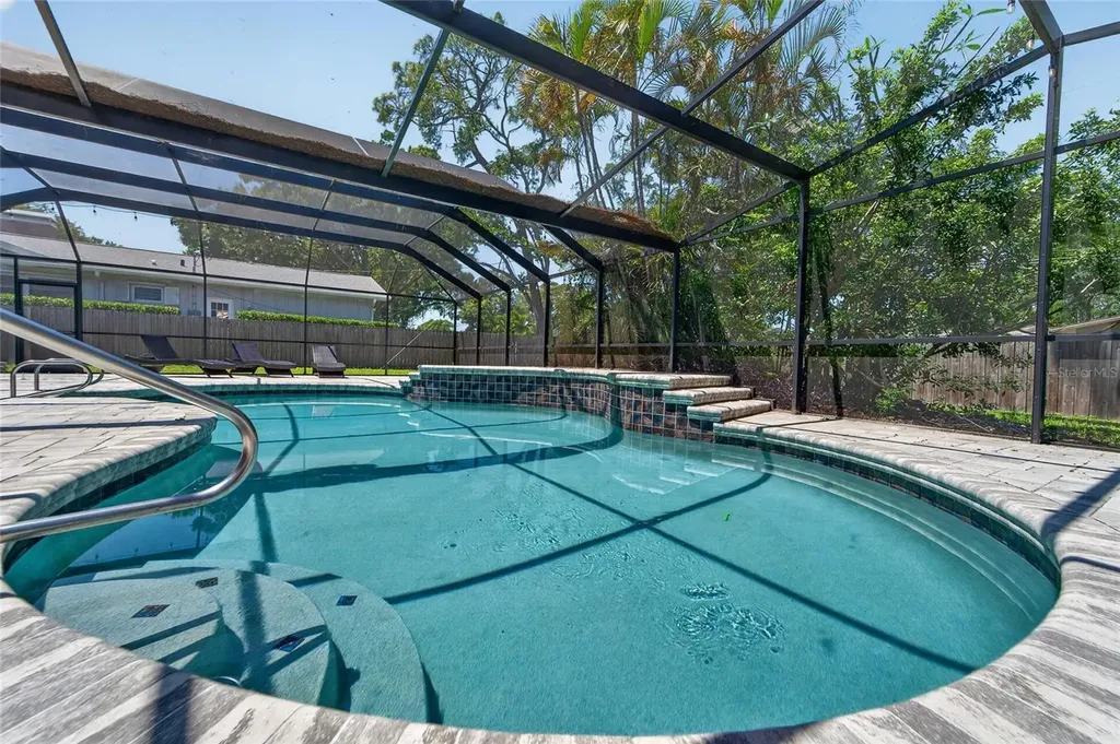 1894 Oakdale Lane N Clearwater FL 33764