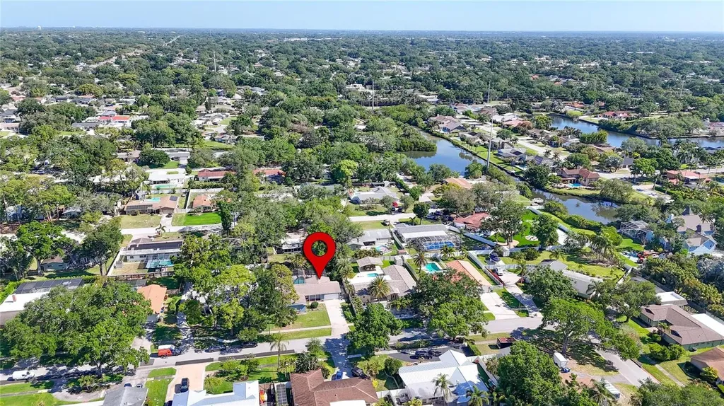 1894 Oakdale Lane N Clearwater FL 33764