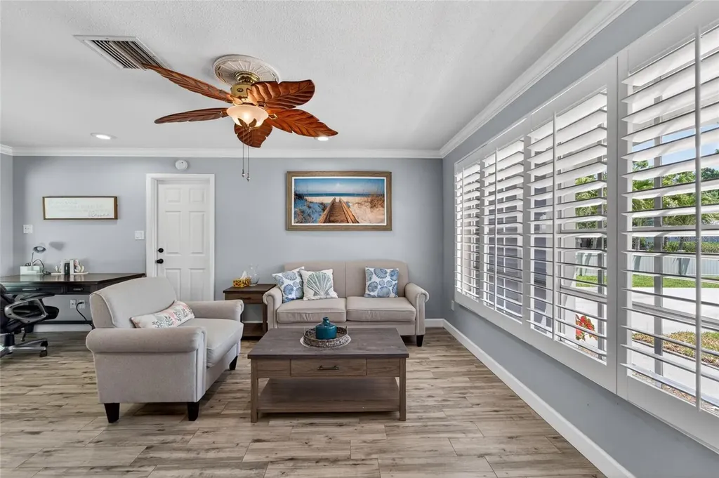 1894 Oakdale Lane N Clearwater FL 33764