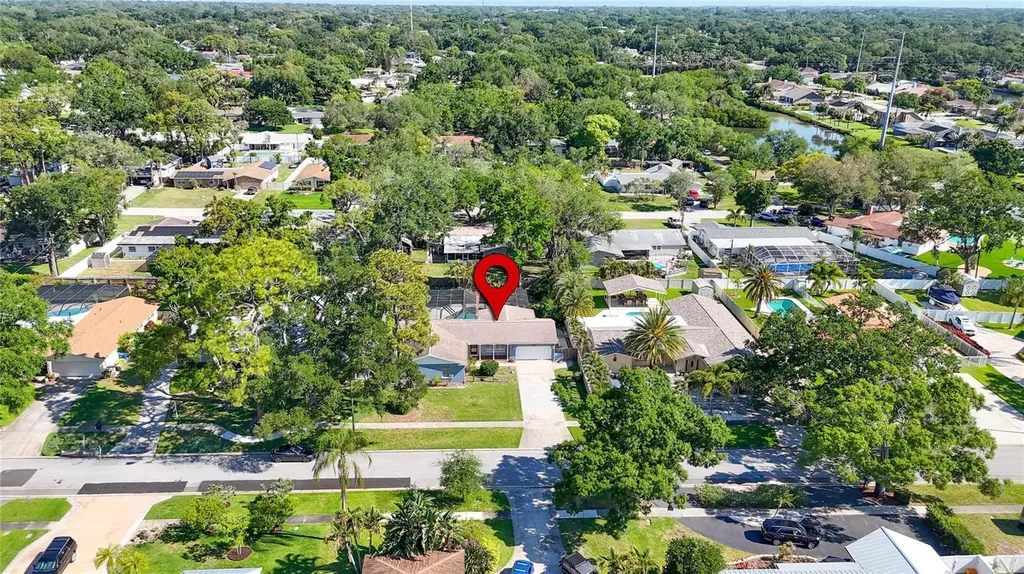 1894 Oakdale Lane N Clearwater FL 33764