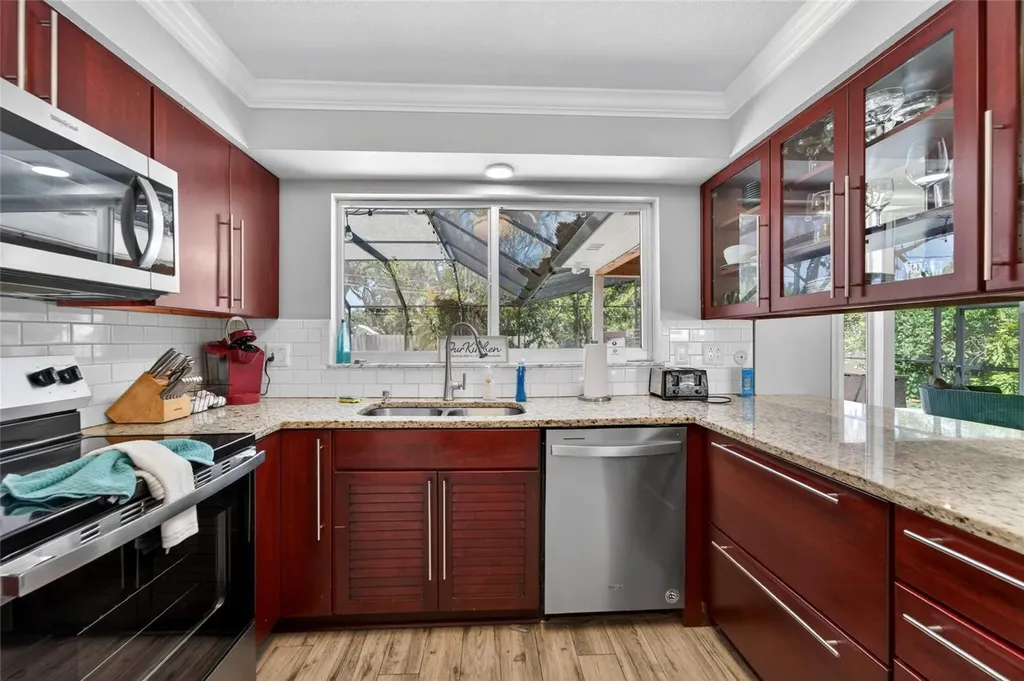 1894 Oakdale Lane N Clearwater FL 33764