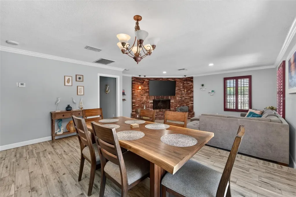 1894 Oakdale Lane N Clearwater FL 33764