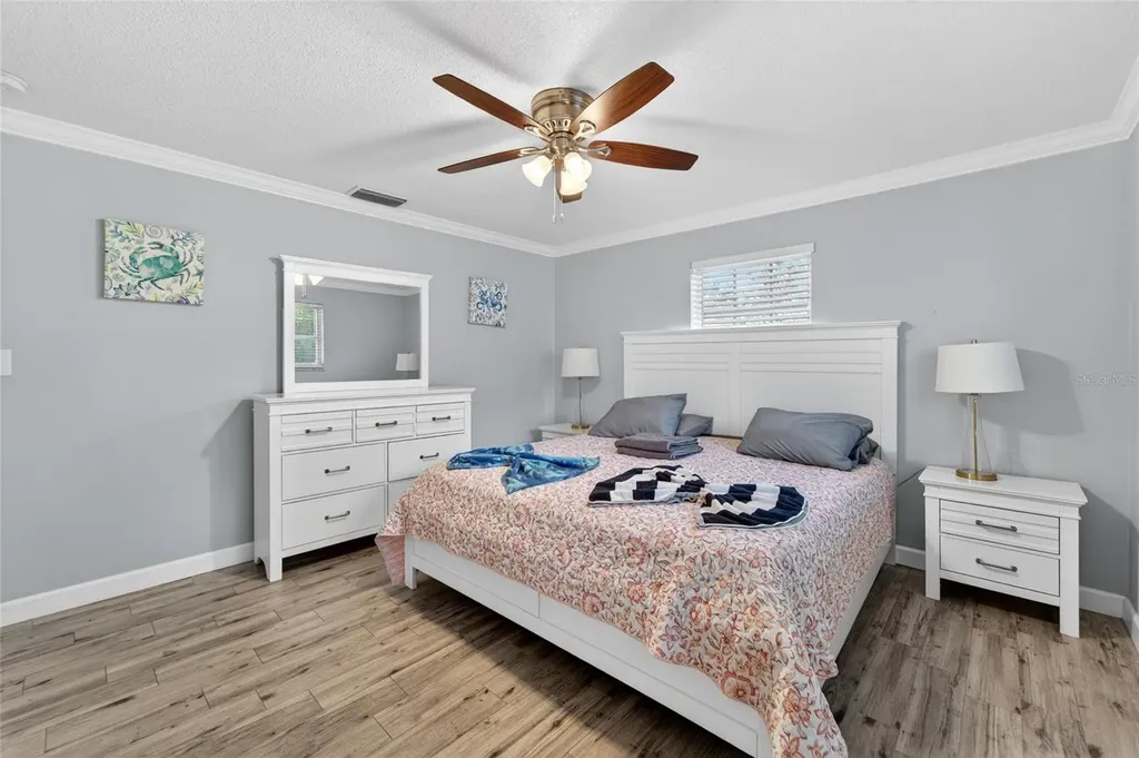 1894 Oakdale Lane N Clearwater FL 33764