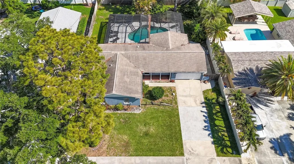 1894 Oakdale Lane N Clearwater FL 33764