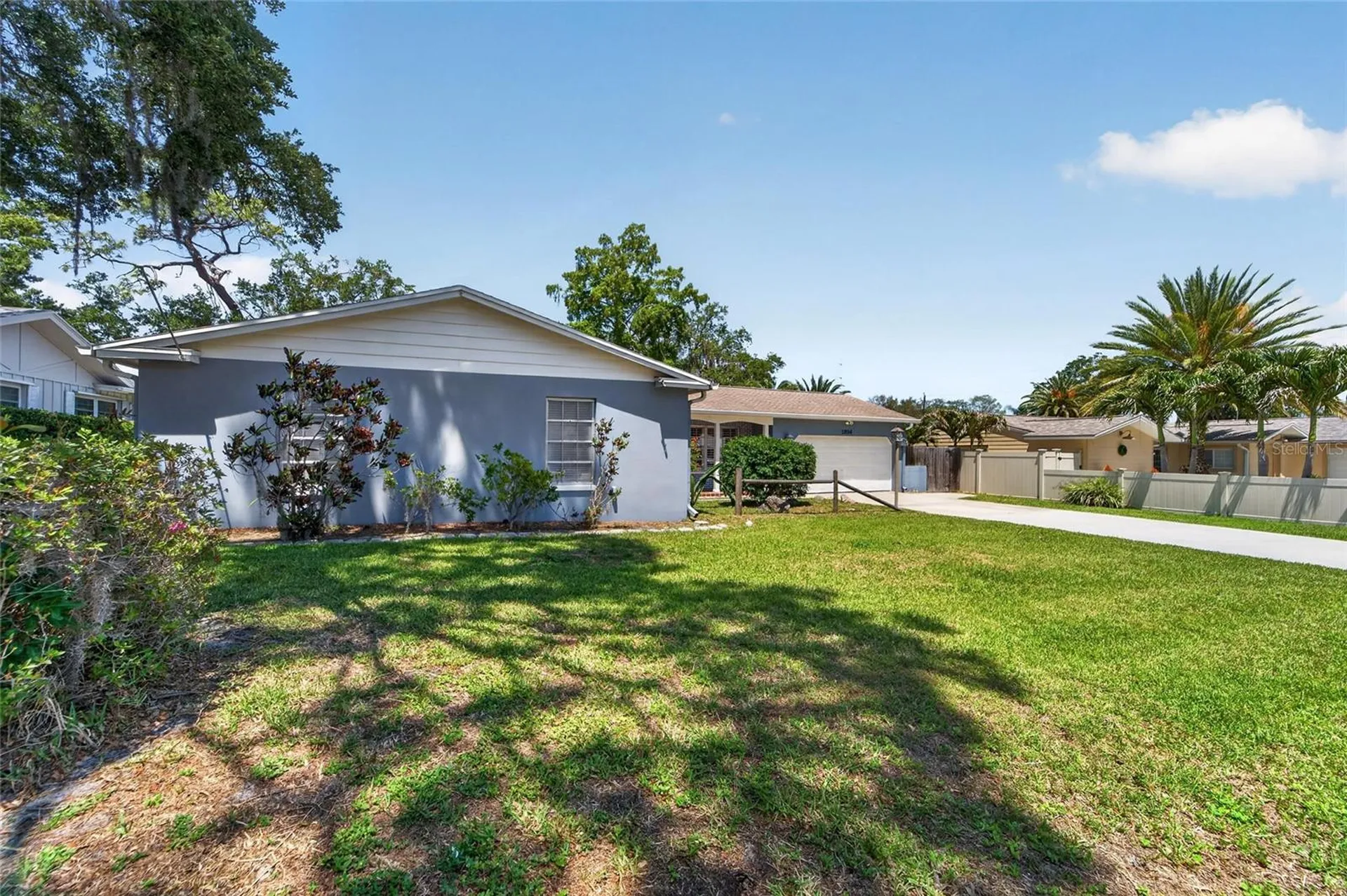 1894 Oakdale Lane N Clearwater FL 33764