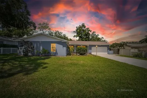 1894 Oakdale Lane N Clearwater FL 33764