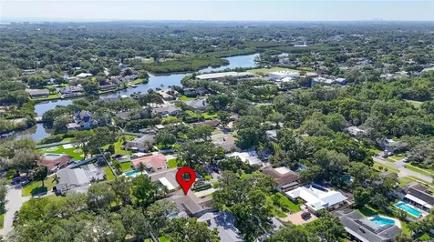 1894 Oakdale Lane N Clearwater FL 33764