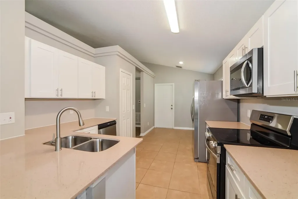 1073 Sheeler Hills Drive Apopka FL 32703