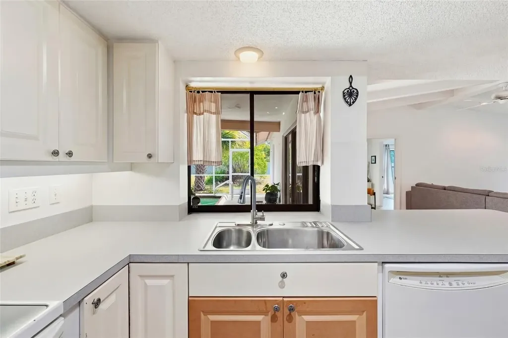 3927 Country View Lane Sarasota FL 34233