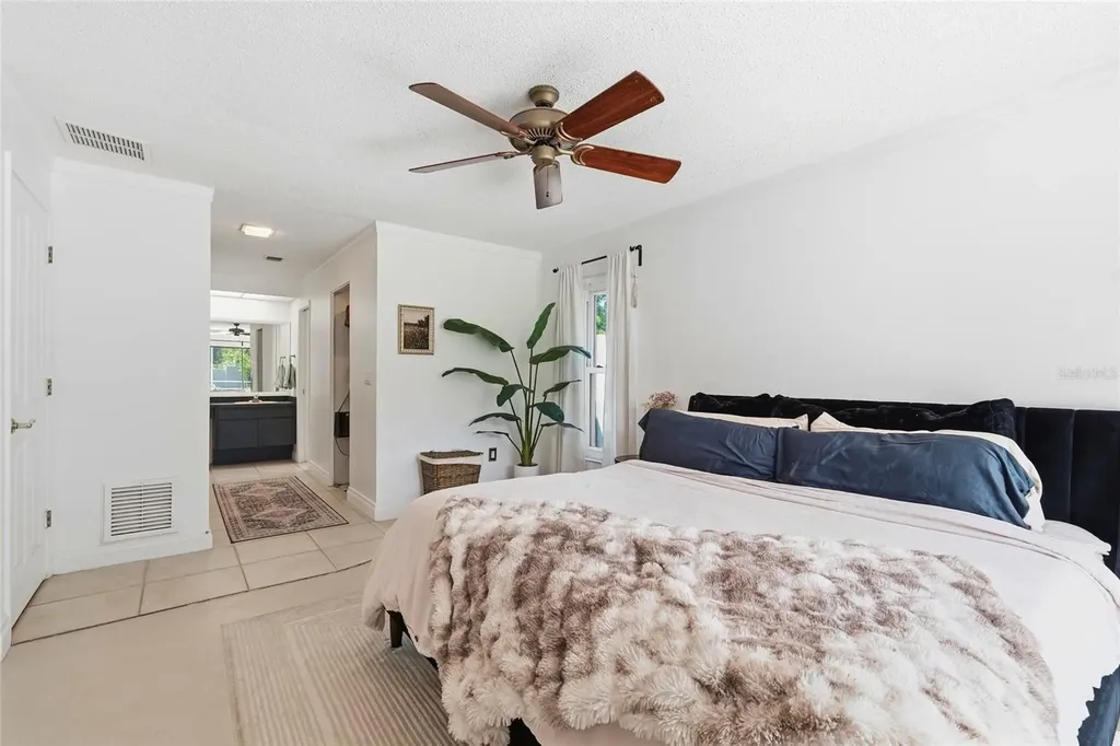 3927 Country View Lane Sarasota FL 34233