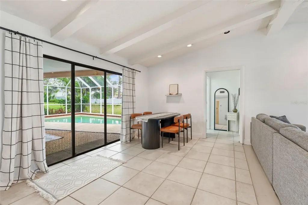 3927 Country View Lane Sarasota FL 34233