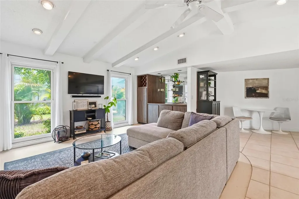 3927 Country View Lane Sarasota FL 34233