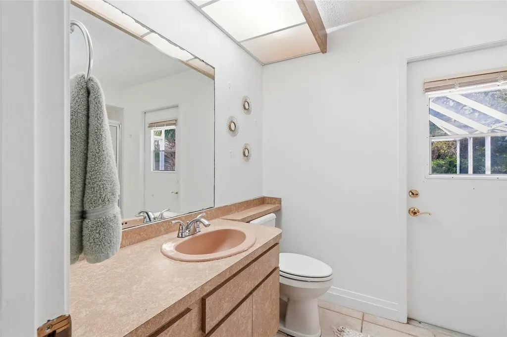 3927 Country View Lane Sarasota FL 34233