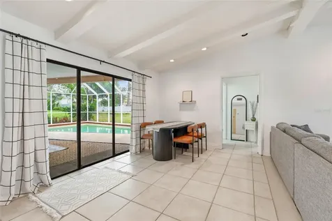 3927 Country View Lane Sarasota FL 34233