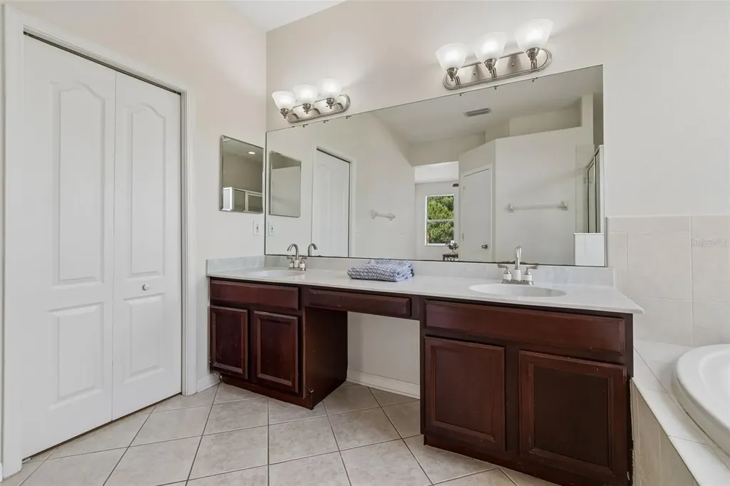 13514 Majestic Pine Way Riverview FL 33579