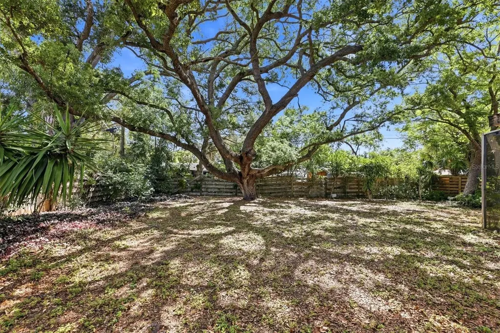 4003 Booth Place Sarasota FL 34231