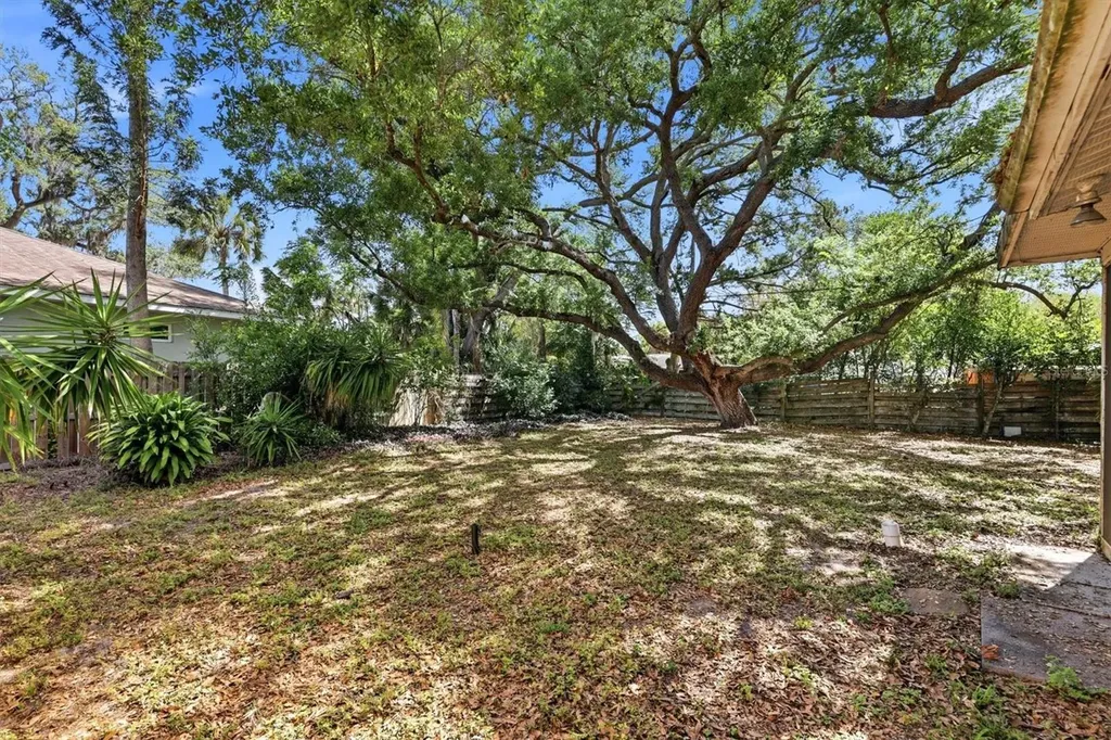 4003 Booth Place Sarasota FL 34231