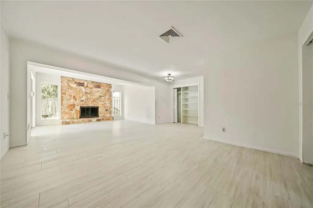 10403 Lake Carroll Way Tampa FL 33618