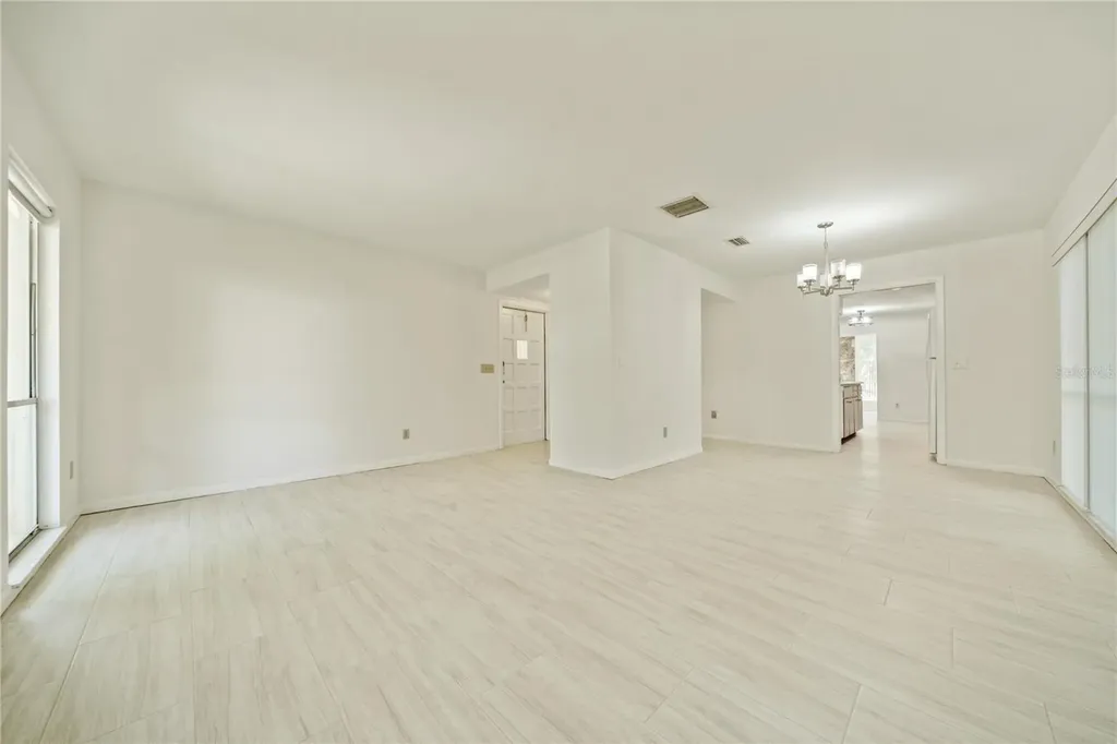 10403 Lake Carroll Way Tampa FL 33618