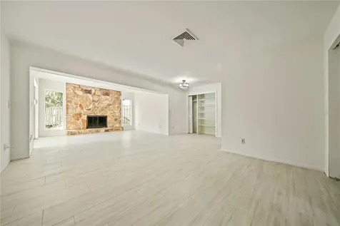 10403 Lake Carroll Way Tampa FL 33618