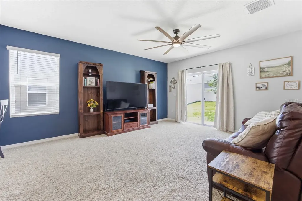 2557 Shamrock Street Tavares FL 32778