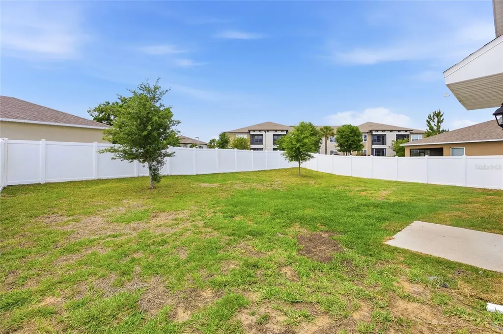 2557 Shamrock Street Tavares FL 32778