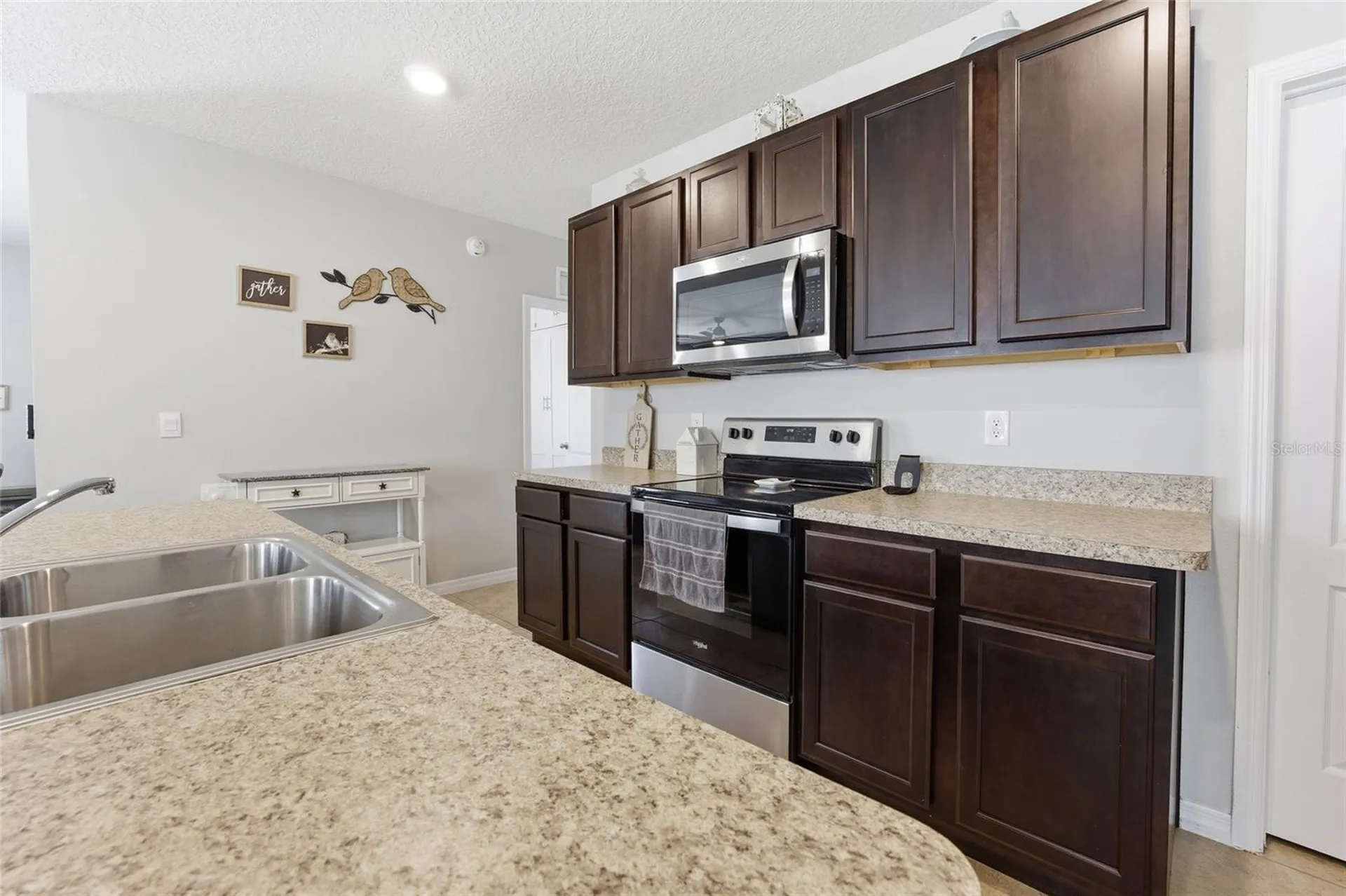 2557 Shamrock Street Tavares FL 32778