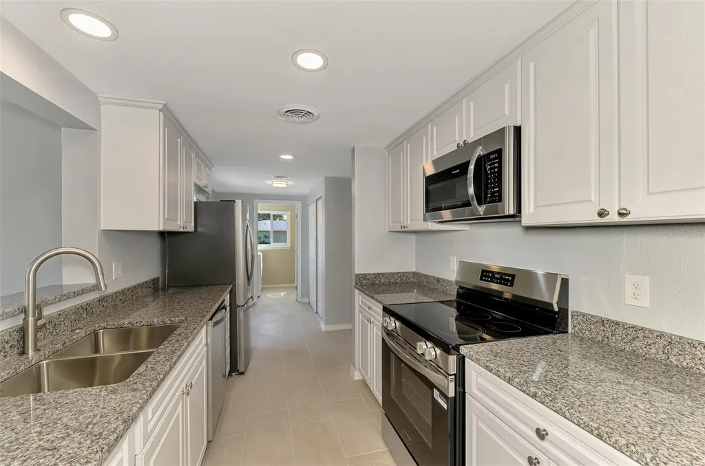 1316 S Venice Boulevard Venice FL 34293