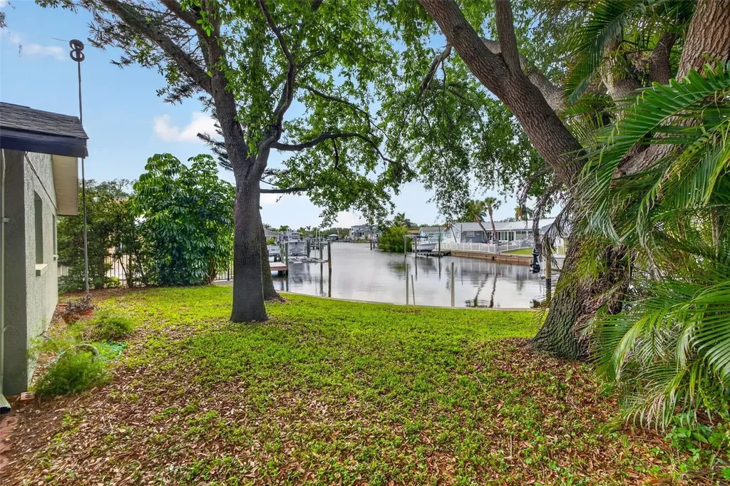 5200 14th Street NE St Petersburg FL 33703