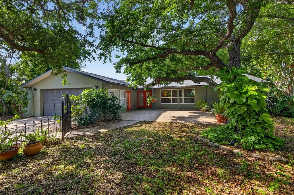 5200 14th Street NE St Petersburg FL 33703