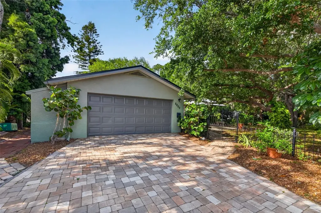 5200 14th Street NE St Petersburg FL 33703