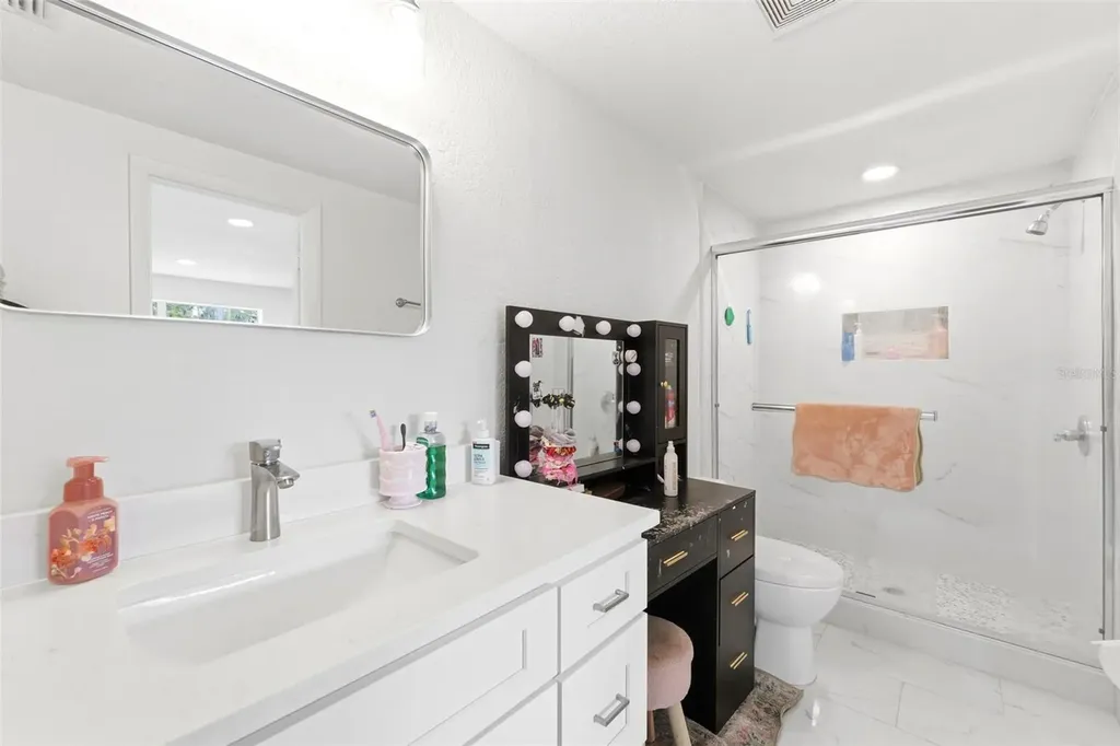 19003 Cedar Lane Lutz FL 33548