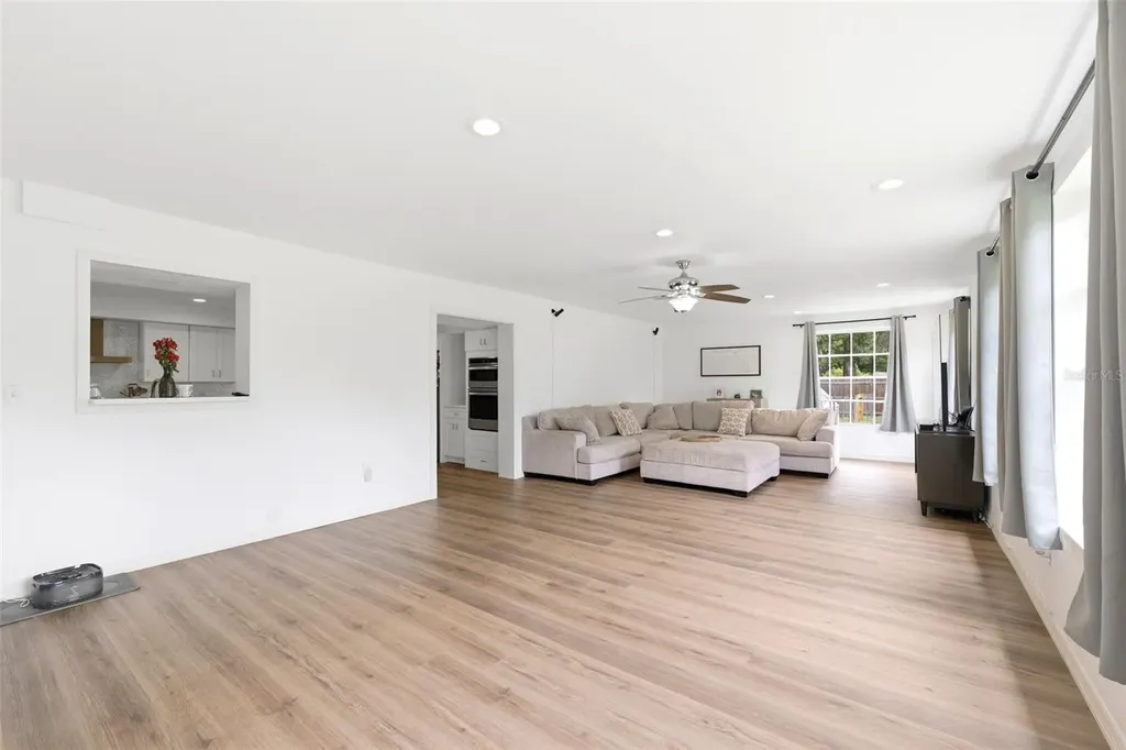 19003 Cedar Lane Lutz FL 33548
