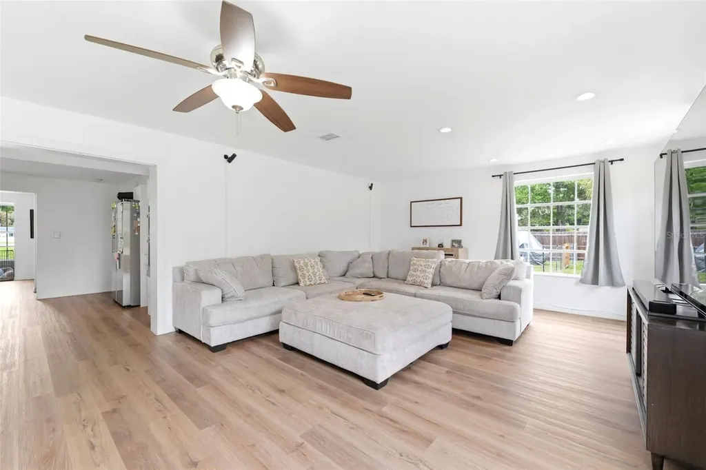 19003 Cedar Lane Lutz FL 33548
