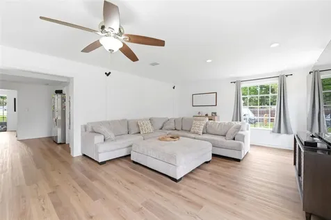 19003 Cedar Lane Lutz FL 33548